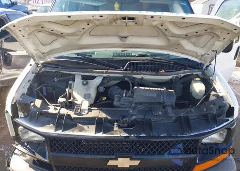 2009 Chevrolet Express 3500 Ls from USA, damaged, VIN 1GNHG35K391179384